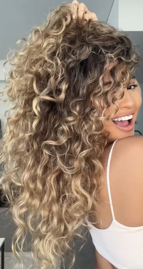 Blond Hair Curly, Blonde Balayage On Dark Hair Curly, Curly Hair Blonde Tips, Curly Blonde Highlights Balayage, Blonette Hair Highlights Curly Hair, Dirty Blonde Hair Curly, Mixed Girl Blonde Hair, Natural Curly Hair With Highlights, Haircut For Long Curly Hair