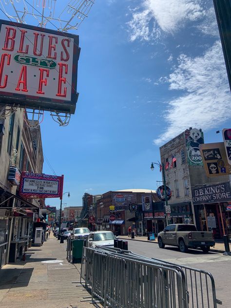 Beale Street, Memphis Tn, Memphis Tennessee, Summer Days, Tennessee, Dream Life, Instagram Story, Travel, Instagram