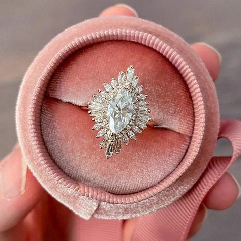 This Engagement Rings item by ShreeJewelery has 794 favorites from Etsy shoppers. Ships from India. Listed on Jun 12, 2024 Ballerina Ring, Starburst Ring, Inexpensive Jewelry, Moissanite Engagement Ring Halo, Future Engagement Rings, Ring Halo, Engagement Rings Marquise, Wedding Rings Halo, Dream Engagement