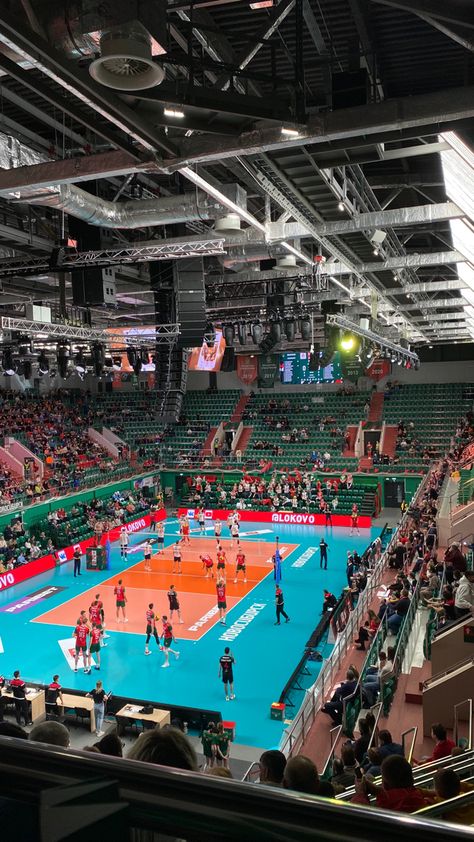 Volleyball Game Aesthetic, Volleyball Instagram Story, Volleyball Wallpaper Aesthetic, Volleyball Aesthetic Wallpaper, Setter Volleyball, Volleyball Vibes, Volleyball Aesthetic, Volleyball Motivation, Volleyball Positions