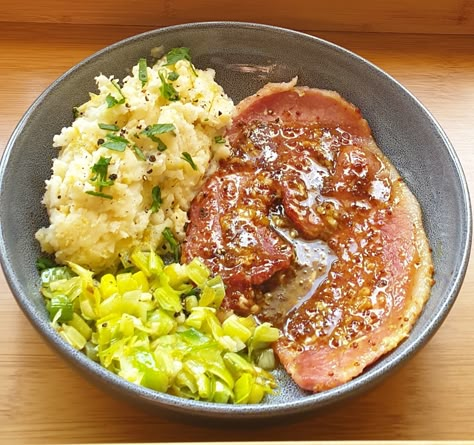 Honey Mustard Glazed Gammon Steak Gammon Dinner Ideas, Mustard Steak Marinade, Dijon Mustard Steak Marinade, Gammon Steak Recipes, Dinner Ideas With Rice, Best Gammon Recipe, Baked Gammon, Dahi Aloo, Honey Glazed Gammon