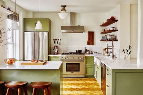 9 Avocado Green Decor Ideas That Pay Homage to the 70s Avocado Green Kitchen, Relaxing Paint Colors, Brooklyn Kitchen, Emily Henderson Design, Kitchen Cabinet Trends, Devol Kitchens, Painted Kitchen Cabinets Colors, Green Kitchen Cabinets, Cabinet Paint Colors