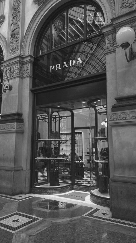 Prada Aesthetic Vintage, Prada Black And White Aesthetic, Italy Aesthetic Black And White, Prada Background, Prada Aesthetic Wallpaper, Prada Wallpapers, Brand Ambassador Aesthetic, Luxury Brands Aesthetic Wallpaper, Prada Black And White