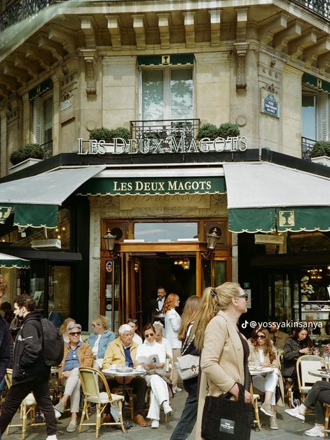 London Film Aesthetic, People In Cafe Reference, People At Cafe, Paris On Film, Paris People, France People, Olympus Mju Ii, Reference People, Paris Film