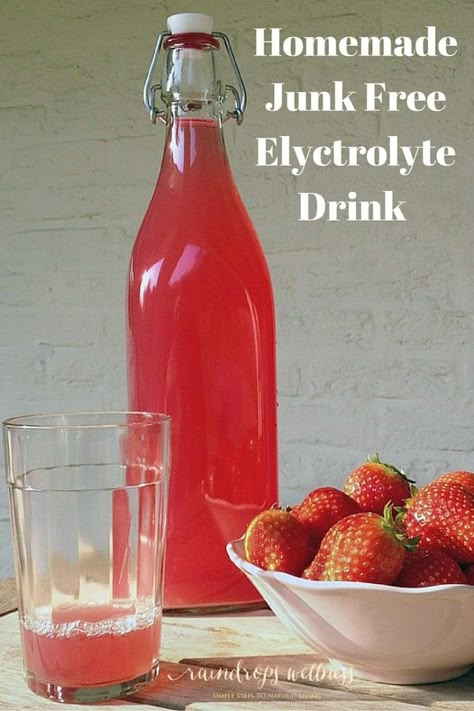 Morning Full Body Workout, Electrolyte Drink Recipe, Homemade Gatorade, Homemade Electrolyte Drink, Electrolyte Water, Electrolyte Drink, Health Drinks, Homemade Drinks, Healthy Drinks Recipes