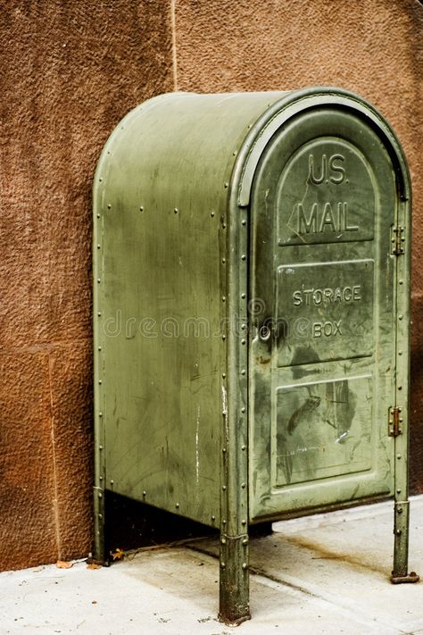 US Mail. Old green delivery storage box for the US mail , #Sponsored, #delivery, #green, #Mail, #mail, #box #ad Antique Mailbox, Old Mailbox, Large Mailbox, Vintage Mailbox, Mail Storage, Letter Boxes, Mail Boxes, Going Postal, You've Got Mail