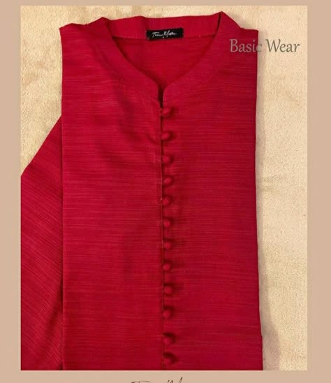 Plain Red Kurti Design, Red Colour Suit Design, Suit Stitching Design, Red Kurti Design, Casual Kurti Designs, Shadi Pic, Suits Neck Designs, Decent Dresses, Shirt Kurti