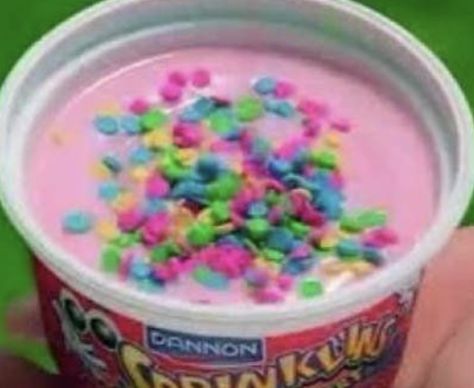 22 Niche '90s/'00s Snacks You Actually Forgot About And Also Haven't Seen On A Million Other Lists 90s Snacks, 90s Games, 90s Stuff, Kid Life, Childhood Memories 90s, Child Hood, Feeling Nostalgic, Childhood Memories 2000, 90s Memories