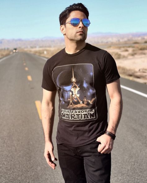 Ray William Johnson, Your Favorite Martian, My Favorite Martian, William Johnson, Super Funny Pictures, The Martian, Man Humor, Super Funny, Youtubers