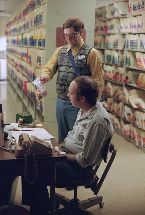 American Splendor, Paul Giamatti, It Department, Movie Wall, Movie Pictures, Singing Lessons, Rotten Tomatoes, Open Office, Radio Show