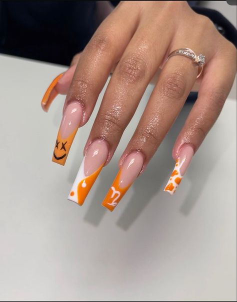 Orange Birthday Nails, Nail Arts Ideas, Orange Acrylic Nails, White Crocs, Orange Birthday, Orange Nail Designs, June Birthday, Polygel Nails, White Nail Designs