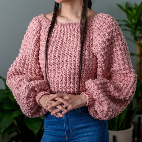 "Pattern Available! 💖" Trendy Balloons, Oversized Cropped Sweater, Balloon Sleeve Sweater, Amazing Crochet, Crochet Diy, Crochet Motifs, Crochet Cardigan Pattern, Modern Crochet, Sweater Crochet Pattern