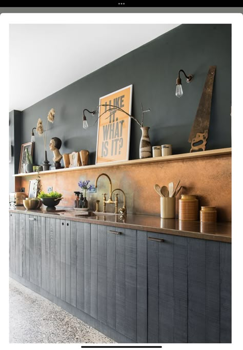 Bachelor Pad Kitchen, 1960 Interior Design, Small Vintage Kitchen, Unconventional Kitchen, 1960s Family, Barn House Kitchen, Rust Kitchen, Upside Down House, Old Fashioned Kitchen