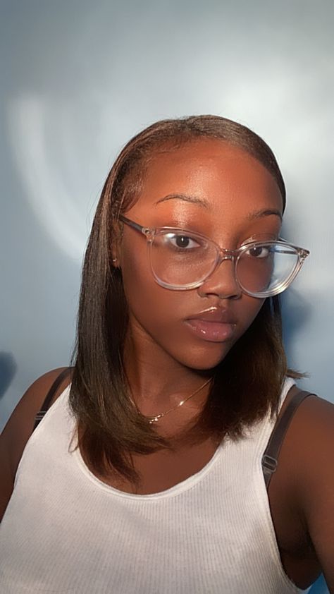 Glasses On Black Women, Baddie Glasses Frames, Glasses Inspo Black Women, Glasses Frames For Black Women, Clear Glasses On Black Women, Black Glasses Black Women, Clear Glasses Black Women, Short Silk Press, Glasses Black Women