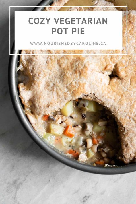 A comforting vegetarian pot pie that's packed with vegetables, including celery, carrots, mushrooms and potatoes. Perfect for a cozy family dinner during colder months. #blackeyedpeas #potpie #vegetarianpotpie #veganrecipes #vegetarianrecipes #vegan #vegetarian #comfortfood Vegan Pot Pie, Winter Holiday Recipes, Vegetarian Pot Pie, Vegan Pot Pies, Easy Vegan Lunch, Easy Vegan Dinner, Vegan Lunches, Quick Weeknight Meals, Vegan Condiments