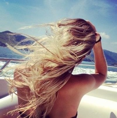 hair blowing in the wind Tumblr Girly Aesthetic 2013, Summer Tumblr, 2010s Aesthetic, Drømme Liv, Gili Trawangan, Blowing In The Wind, Girls Tumbler, Shotting Photo, Cali Girl