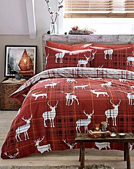 Christmas Home Furnishings | Christmas | Home & Garden | Ambrose Wilson Christmas Duvet Cover, Christmas Bedding Set, Christmas Duvet, Christmas Bedding, White Boho Dress, Christmas Style, Queen Bedding Sets, Christmas Party Dress, Comforter Cover