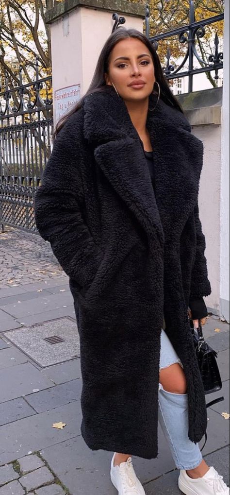 Black Teddy Bear Coat Outfit, Long Black Teddy Coat Outfit, Black Teddy Jacket Outfit, Black Teddy Coat Outfit, Fuzzy Coat Outfit, Sherpa Coat Outfit, Teddy Bear Coat Outfit, Black Fluffy Coat, Black Teddy Coat