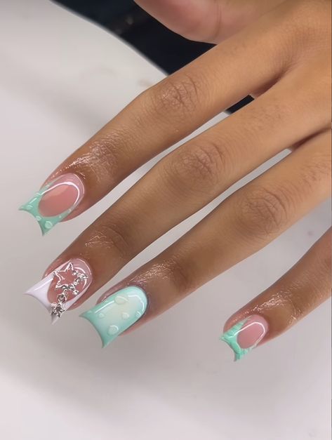 Summer Duck Nails Design, Shirt Nail Design Ideas, Colorful Duck Nails, Summer Duck Nails, Cute Shorties Acrylic Nails, Shortie Nail Ideas, Short Duck Nails Design, B2s Nails, Cute Duck Nails