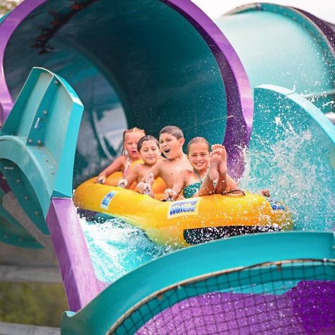 Raging Waters, Los Angeles Attractions, Water Theme Park, Summer Of Fun, Los Angeles With Kids, Things To Do In La, Water Adventure, Kid Pool, Best Water