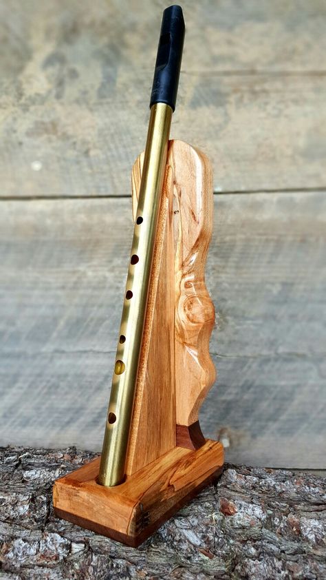 Whistle stand i made with walnut and maple whistle is a Tony Dixion Alto Bb Tin Whistles, Penny Whistle, Irish Flute, Flute Stand, Homemade Musical Instruments, Tin Whistle, Art Musical, Fondant Rose, Native American Flute