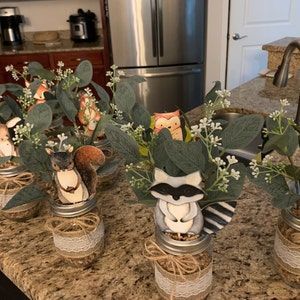 Animal Baby Shower Centerpieces, Woodland Baby Shower Centerpieces, Forest Baby Shower Theme, Enchanted Forest Baby Shower, Woodland Theme Baby, Forest Animal Baby Shower, Woodland Creatures Baby Shower, Onederland Party, Woodland Baby Shower Decorations