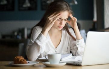 The Difference Between Migraines and Headaches - It is difficult to tell whether you are experiencing a headache or a migraine as the main similarity between them is that they both cause pain. https://www.pharmica.co.uk/blog/migraines-and-headaches Botox Migraine, Mental Health Clinic, Sjogrens Syndrome, Too Much Estrogen, Chronic Migraines, Migraine Headaches, Human Design, Migraine, Acupuncture