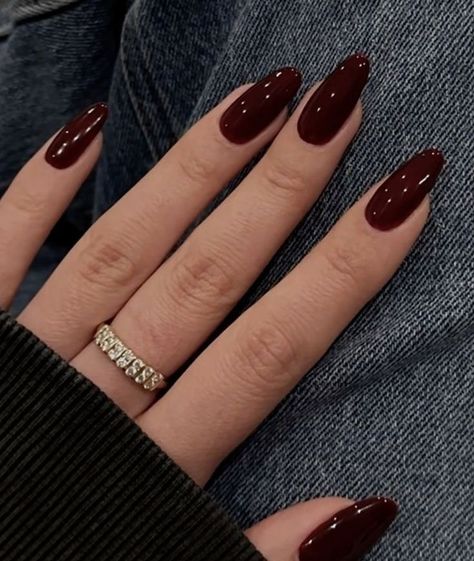 Dark Nail Colors, Neutral Nails Acrylic, Dark Nail, Beauty Hacks Nails, Gothic Nails, Work Nails, Classy Acrylic Nails, Red Nail, Dark Nails