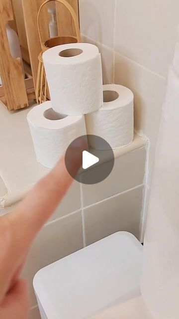 Interior Design & Home Decor on Instagram: "Absolutely an amazing idea😍 Credit @casacasitalove 💕💕💕💕What do you think?🤗🧡🥰" Around Toilet Ideas, Toilet Paper Display, Bathroom Storage Ideas Over Toilet, Over Toilet Decor Ideas, Toilet Organization Ideas, Toilet Paper Folding Ideas, Home Made Decor Ideas, Toilet Decorating Ideas, Toilet Room Ideas