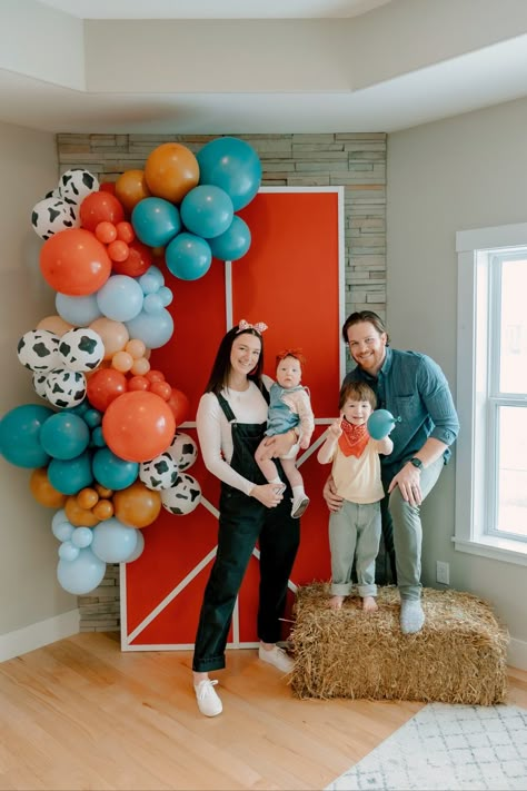 Farm Birthday Mom Outfit, Farm Birthday Party Balloons, Neutral Farm Animal Party, Two Year Old Farm Birthday Party Boy, Old Mcdonald First Birthday Party, Three I E I O Birthday Party, Two Year Old Barnyard Birthday, Three Farm Birthday, Old Mc Donald Had A Farm Birthday Party