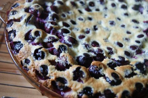 concord grape clafouti Grape Recipes, Blueberry Desserts, Blueberry Pie, Blueberry Recipes, God Mat, Köstliche Desserts, Cupcake Cake, How Sweet Eats, Perfect Desserts