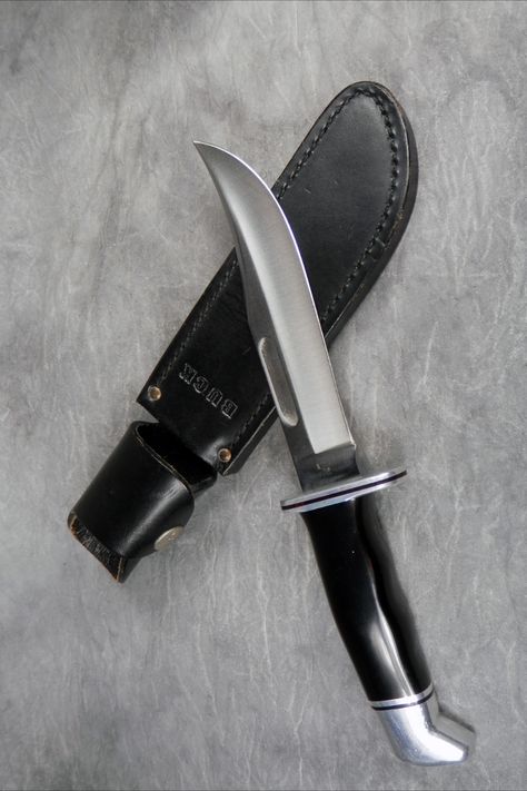 Hoyt Buck's first knife, made from a worn-out file blade in 1902, was a fixed blade, and for many years, all Buck knives were fixed blades. Now, nearly one hundred years later, Buck Knives continues to offer a comprehensive line of fixed-blade knives, ideal for field and work. Buck Knife, Buck Knives, Fixed Blade Knife, Hunting Knife, Leather Sheath, Folding Knives, Hunting, Wattpad, Tools