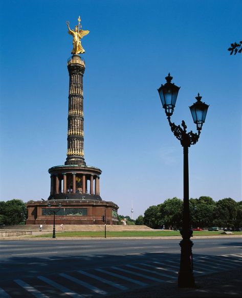 Pictures Of Germany, Checkpoint Charlie, German Architecture, Bird's Eye View, Rooftops, Birds Eye View, Berlin Germany, Birds Eye, Eastern Europe