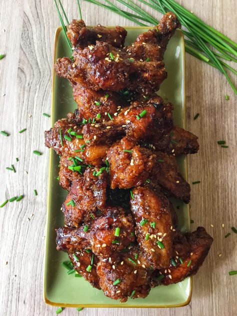 Crispy Honey-Soy Glazed Chicken Wings Recipes Kids Will Love, Sauteed Red Cabbage, Kid Friendly Vegetarian Recipes, Glazed Chicken Wings, Ig Food, Soy Chicken, Fried Chicken Recipe, Vegetable Fried Rice, Meat Free Recipes