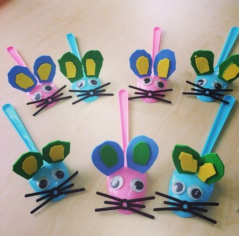 Okul Öncesi Sanat Etkinlikleri Mouse Craft, Plastic Spoon Crafts, Animal Craft, Spoon Crafts, Mouse Crafts, Worksheets For Preschool, Bible School Crafts, Puppet Crafts, Preschool Art Activities