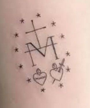 Small Mary Tattoo, Miraculous Medal Tattoo, Catholic Tattoos For Women, Small Catholic Tattoos, Madonna Tattoo, Family Heart Tattoos, Catholic Tattoos, Mary Tattoo, M Tattoos