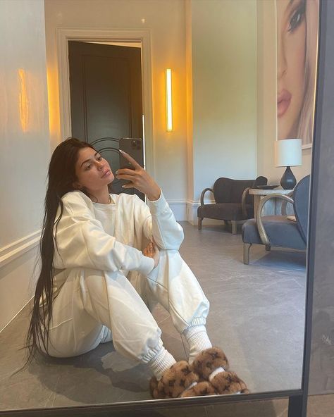 Kylie Jenner 15, Kylie Jenner Mirror, Kylie Jenner Pregnant, Kylie Jenner House, Kylie Jenner Fotos, Stile Kylie Jenner, Kylie Jenner News, Kylie Jenner Photos, Lux Fashion