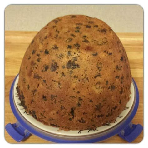 Christmas Pudding in the Slow Cooker - Slow Cooker Tip Vj Cooks Slow Cooker, Slow Cooker Fruit Cake, Slow Cooker Christmas Pudding Recipe, Slow Cooker Xmas Pudding, Christmas Pudding In Slow Cooker, Slow Cooker Baking Recipes, Steamed Pudding Recipes Slow Cooker, Slow Cooker Christmas Pudding, Steam Pudding Recipes