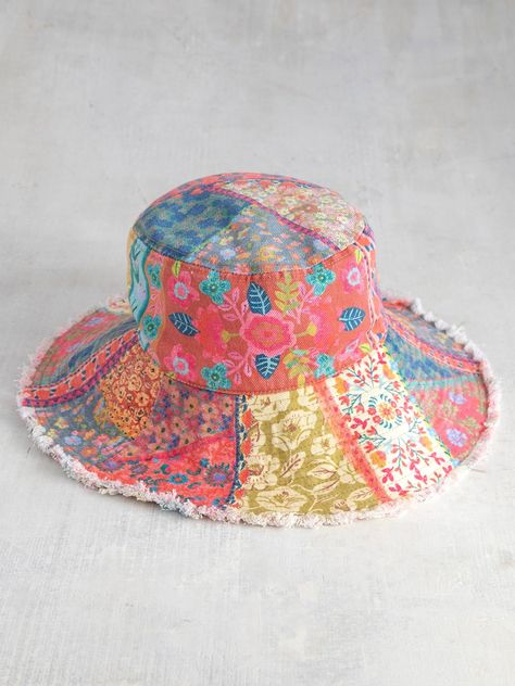 Creative Hats, Bucket Garden, Patchwork Bucket Hat, Rolling Tote Bag, Pola Topi, Sewing Hats, Hair Accessories Boho, Cozy Hat, Boho Accessories