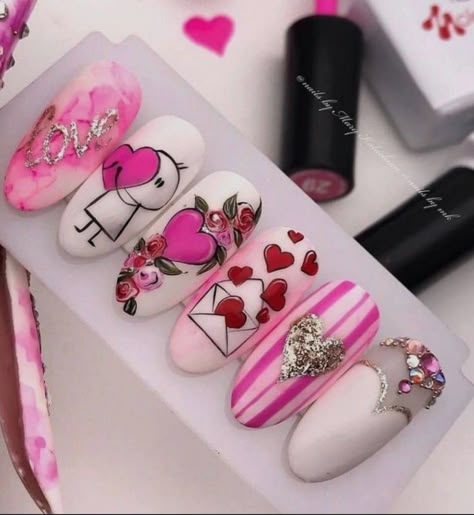 Desain Salon Kuku, Valentines Nail Art Designs, Unghie Nail Art, Valentine Nail Art, Romantic Nails, Nail Drawing, February Nails, Nail Designs Valentines, Nail Art Designs Videos