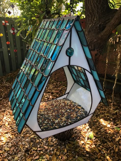 Stained Glass Bird House Pattern, Stained Glass Trellis, Stained Glass Bird Feeder, Glass Bird Feeders, Stained Glass Mirror, Stain Glass Ideas, Stained Glass Bird, Stained Glass Birds, Beach Glass Art