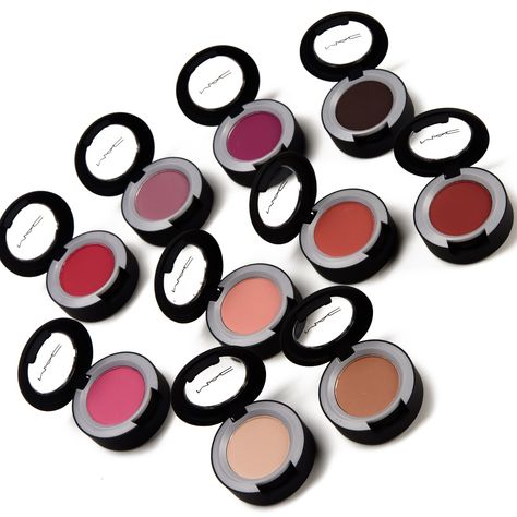 I would love to see MAC release more single eyeshadows in their core range. Ever since they redid it, the range is so much smaller! Hearts Makeup, Highlighter Swatches, Eyeshadow For Blue Eyes, Mac Powder, How To Match Foundation, Melt Cosmetics, Single Eyeshadow, Mac Eyeshadow, Candy Hearts