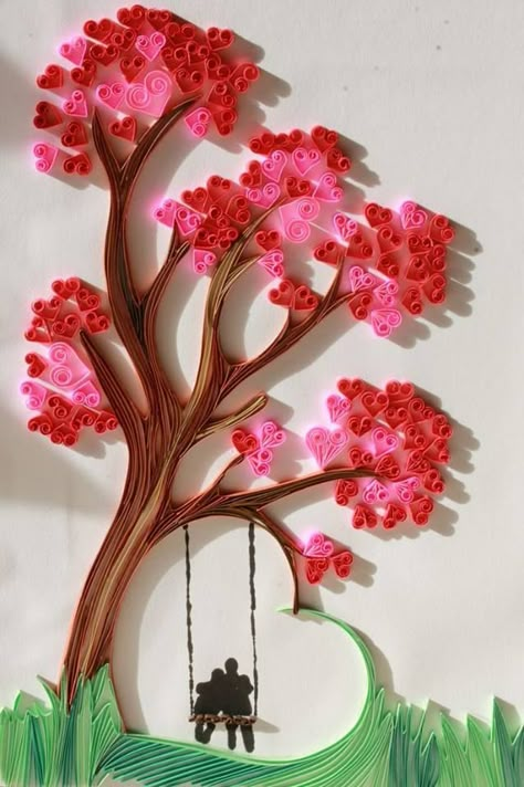 15 Modèles d'arbres à bricoler en Paperolle! Le Quilling! - Bricolages - Des bricolages géniaux à réaliser avec vos enfants - Trucs et Bricolages - Fallait y penser ! Quilled Tree, Origami Butterfly Easy, Valentine Wall Art, Arte Quilling, Desain Quilling, Quilled Paper Art, Quilled Creations, Art Quilling, Quilling Craft