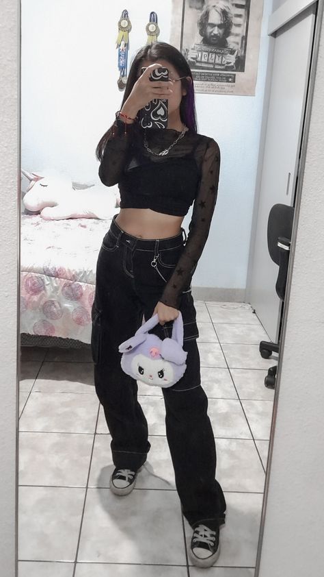 Black outfit, kuromi bag Cargo And Converse Outfit, Black Cargo Aesthetic, Cargo Aesthetic, Kuromi Bag, Black Cargo Pants Outfit, Kuromi Sanrio, Work Fits, Cargo Pants Outfit, Dark Grunge