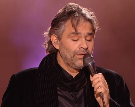 Bocelli performing Can't Falling In Love : AmazingPandph Virginia Bocelli, Amos Bocelli, Bocelli Andrea, Dance Music Playlist, Memorial Songs, Andrea Bocelli Songs, Got Talent Videos, Praise Music, Music Genius