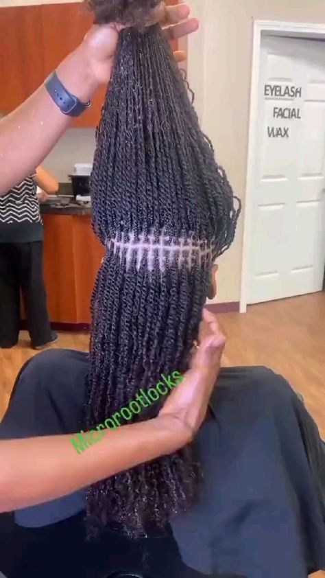 Dive into Color: Vibrant Hairstyles and Color Trends Haircut Tutorial Step By Step, Bob Haircut Tutorial, Hairstyles For Wavy Hair, Inspiring Hairstyles, Soft Locs, Haircut Tutorial, Mini Twists, New Hairstyle, Creative Hairstyles