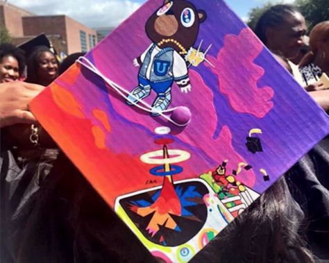 It's graduation season again and we must admit, the caps are on fleek. This year more than ever before, seniors are getting extra creative with their graduation caps and rappers are sure to be pleased. Graduation Album Cover, High School Graduation Cap Designs, Diy Grad Cap, Caps Ideas, Creative Graduation Caps, Graduation Album, Senior Season, High School Graduation Cap, College Graduation Cap Decoration