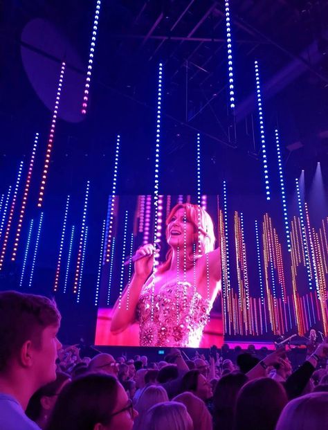 Abba Aesthetic, David Bowie Concert, Voyage London, Mamma Mia Birthday, Bowie Concert, Abba Voyage, Anni Frid Lyngstad, Jonathan Majors, Glam And Glitter