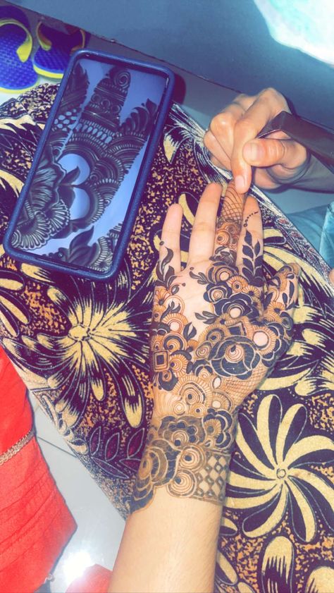 Mehandi Snap, Mehendi Snap, Mehndi Snap, Mehndi Snapchat, Short Mehndi Design, Mehedi Design, Khafif Mehndi Design, Rose Mehndi Designs, Mehndi Designs For Kids