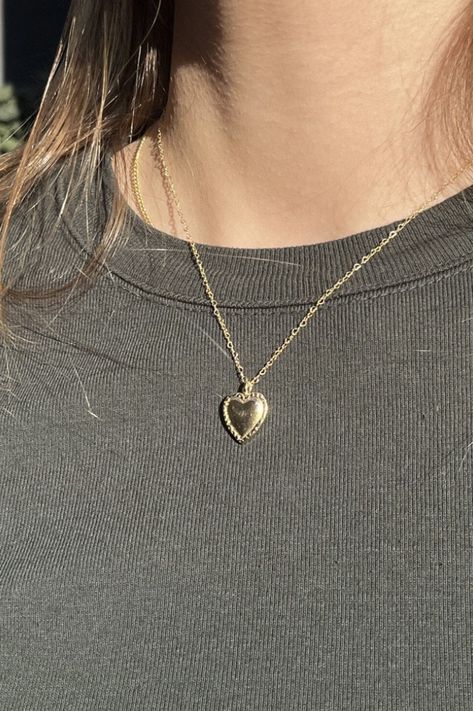 brandy melville Brandy Melville Heart Necklace, Brandy Melville Necklace, Summer List, Copper Heart, Dainty Chain, Chain Link Necklace, Link Necklace, Heart Pendant Necklace, A Heart